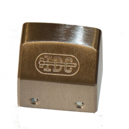 International 8000 Series End Cap