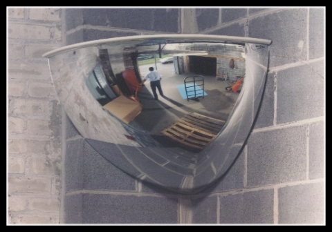 18" QUARTER DOME 90 DEGREE MIRROR